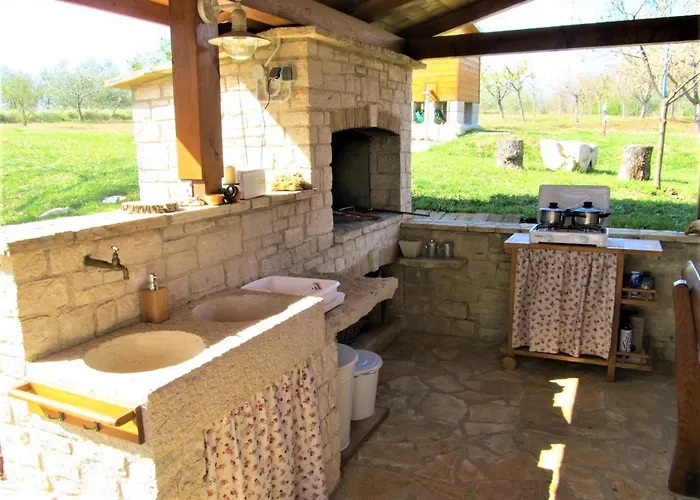 Robinson House Istra Porec Lodge *