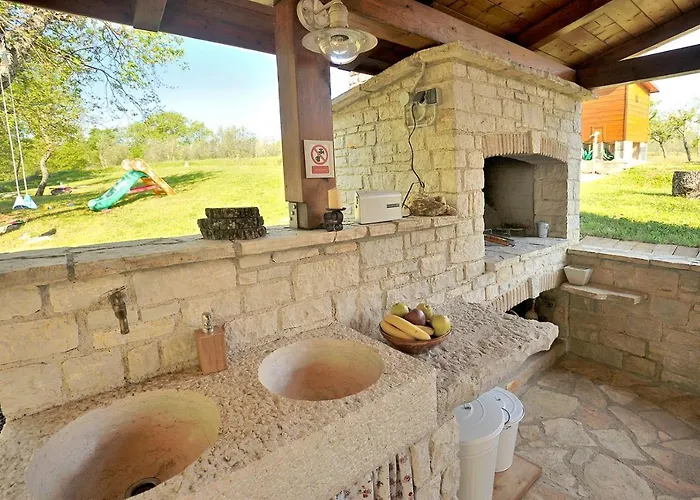 Robinson House Istra Porec Lodge Vižinada